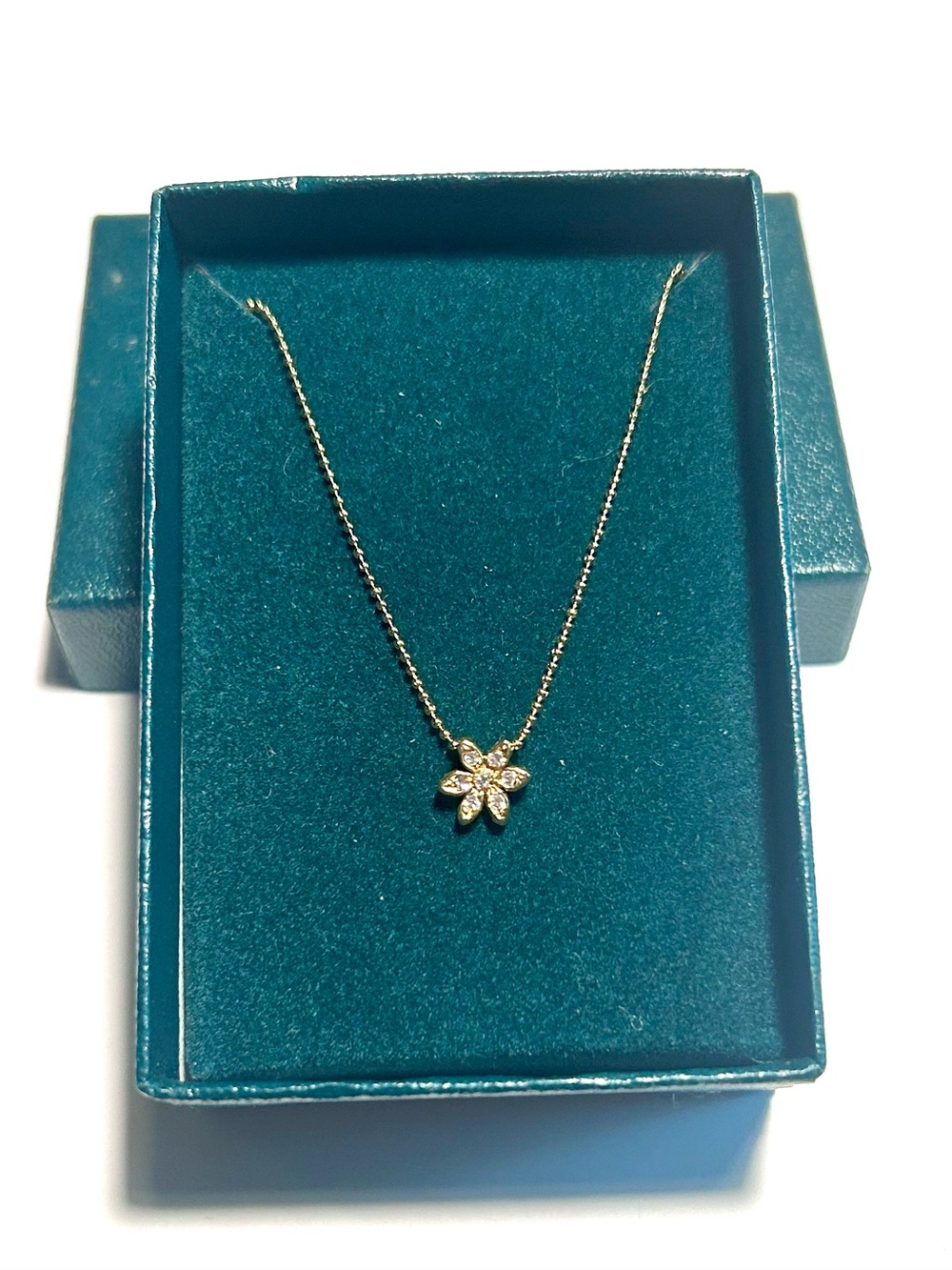 Heathergems Gold Flower Pendant Necklace - Elegant Women's Scottish Jewelry